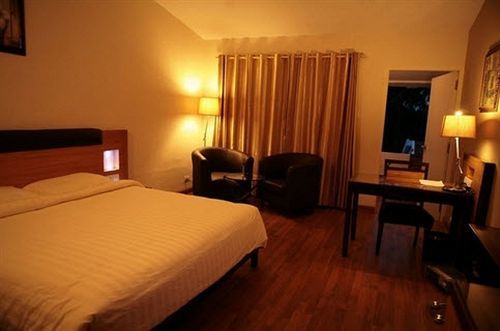 Deccan Plaza Hotel - Ooty Esterno foto